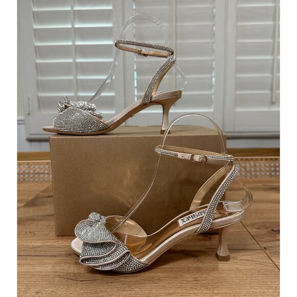 Badgley Mischka Remi Statement Heel Satin Rhinestone Bow Size 5 NWOB Wedding MOB - Picture 3 of 11